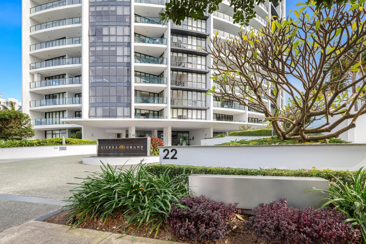 Sierra Grand Broadbeach - Self Contained & Privately Managed Apartments Голд-Кост Экстерьер фото