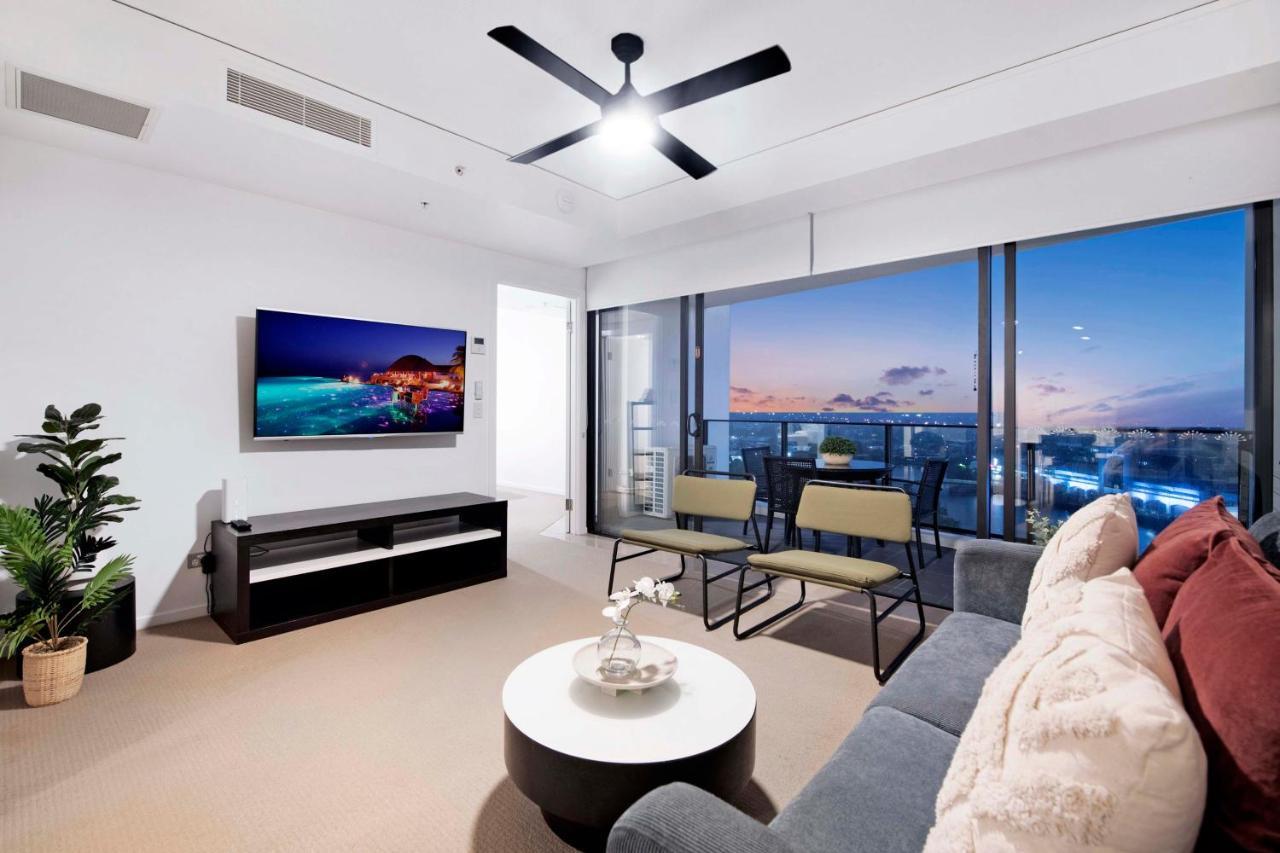 Sierra Grand Broadbeach - Self Contained & Privately Managed Apartments Голд-Кост Экстерьер фото