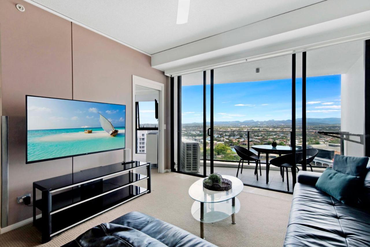 Sierra Grand Broadbeach - Self Contained & Privately Managed Apartments Голд-Кост Экстерьер фото