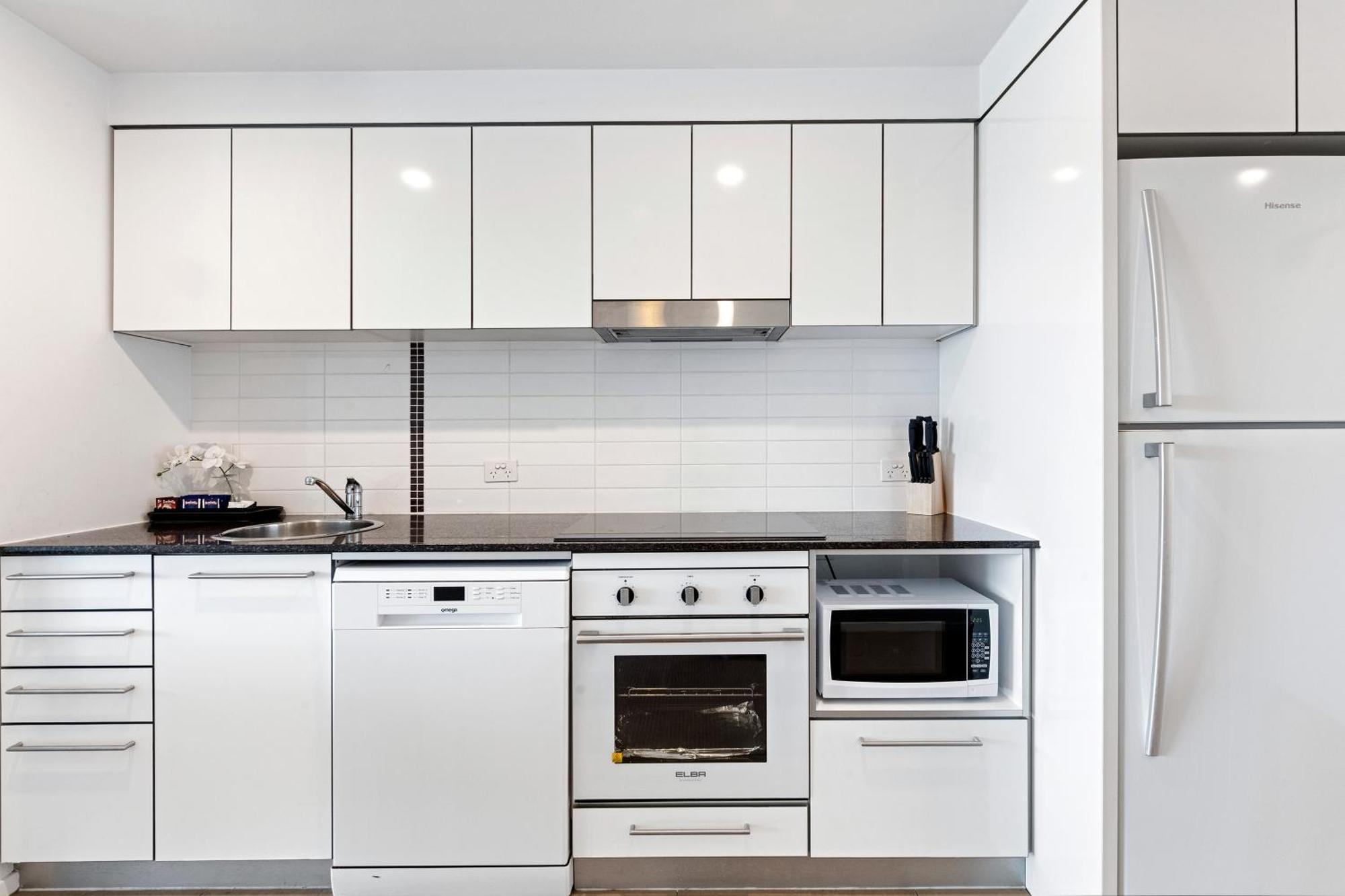 Sierra Grand Broadbeach - Self Contained & Privately Managed Apartments Голд-Кост Экстерьер фото